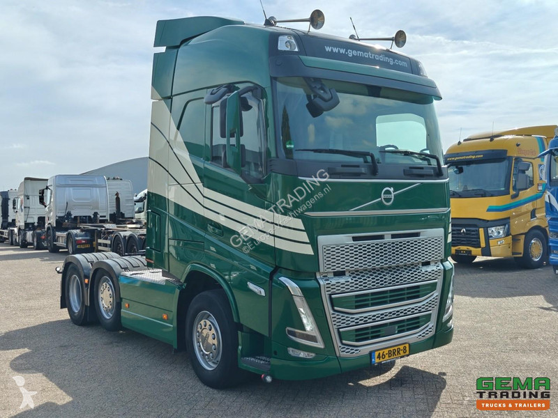 Cap tractor Volvo 460 6x2/4 GlobeTrotter Euro...
