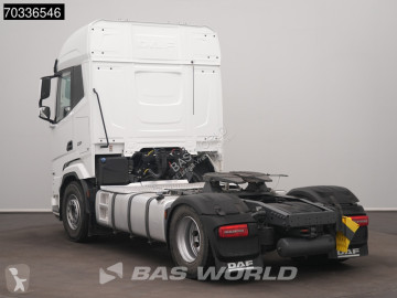 Cap tractor DAF