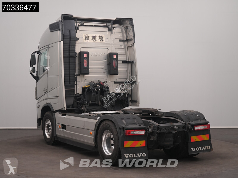 Cap tractor Volvo 500  4X2 ADR 2x Tanks...