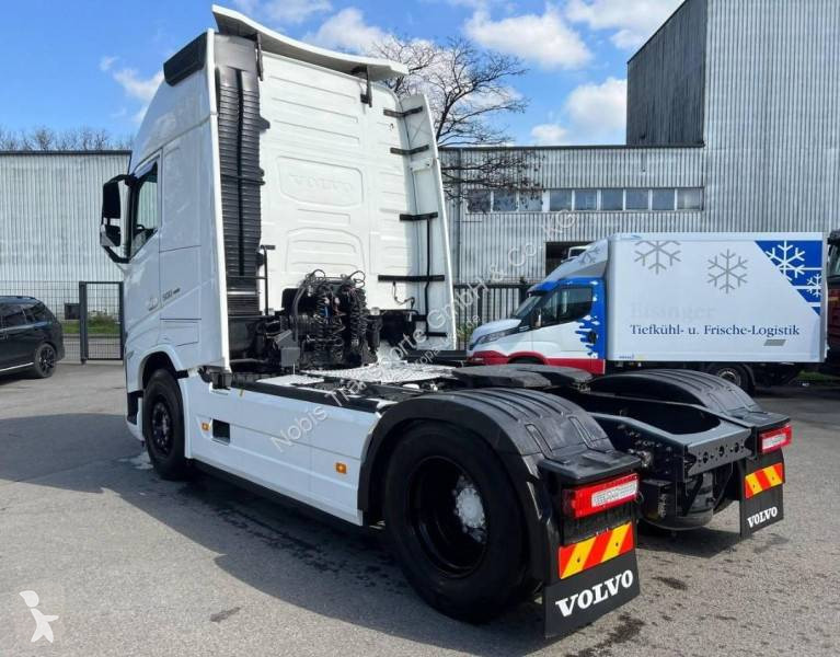 Cap tractor Volvo 500 Globetrotter XL