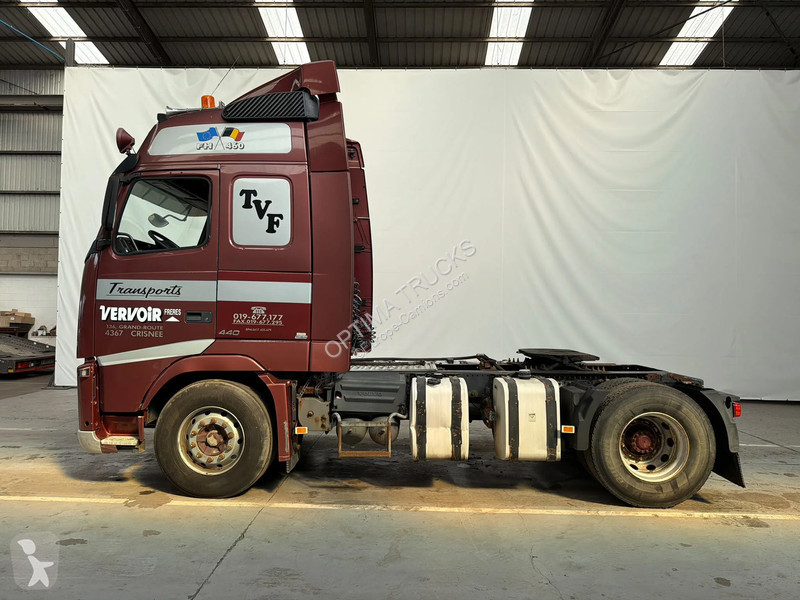 Тягач Volvo 13460 Globetrotter XL PTO