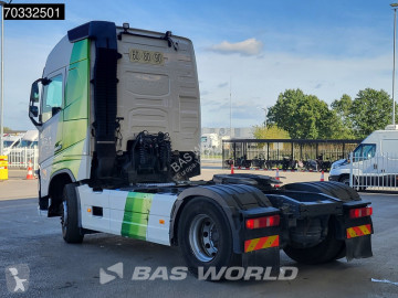 Cap tractor Volvo
