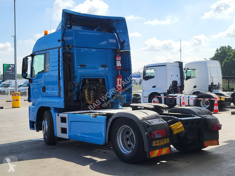 Cap tractor MAN 18.400