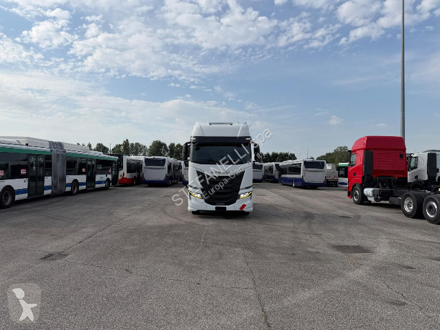 Tractor Iveco S-WAY AS440S51T/P - TRATTORE