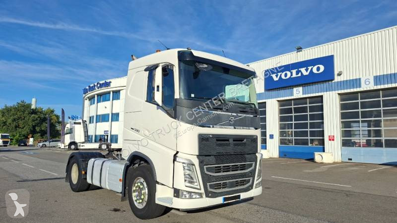Tahač Volvo 500