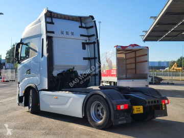 Ciągnik siodłowy Iveco