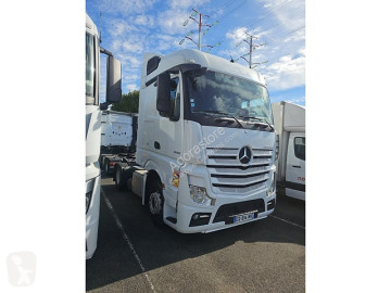 Тягач Mercedes ACTROS