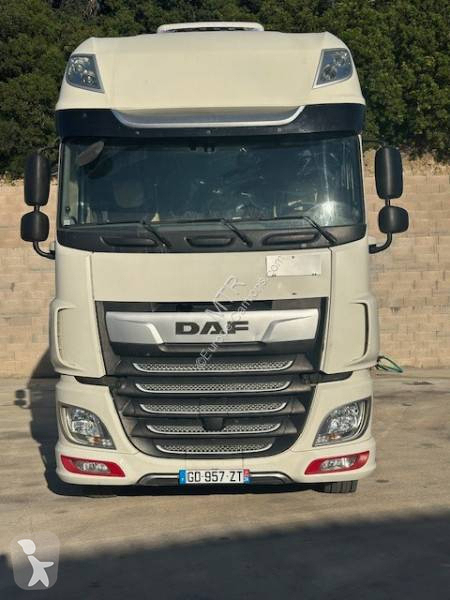 Тягач DAF 530