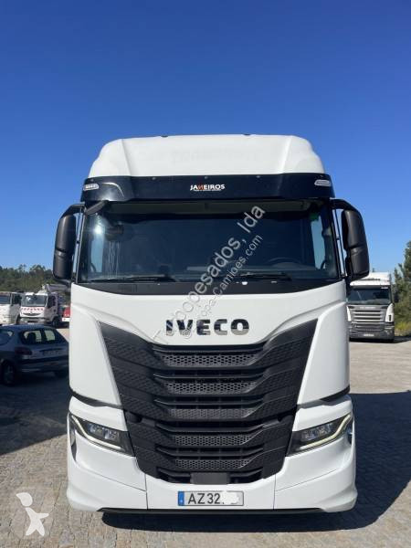 Тягач Iveco 530