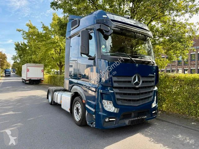Тягач Mercedes 1840 BigSpace/LowLiner Voll...
