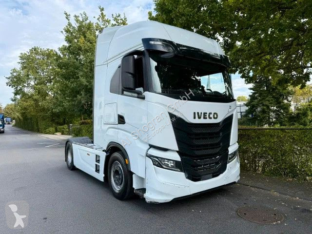Traktor Iveco 510 Retarder / Euro6 d / 2 x Tank
