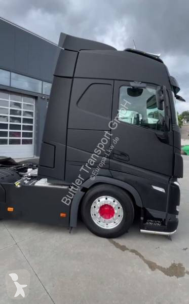 Traktor Volvo 500 Globetrotter XL