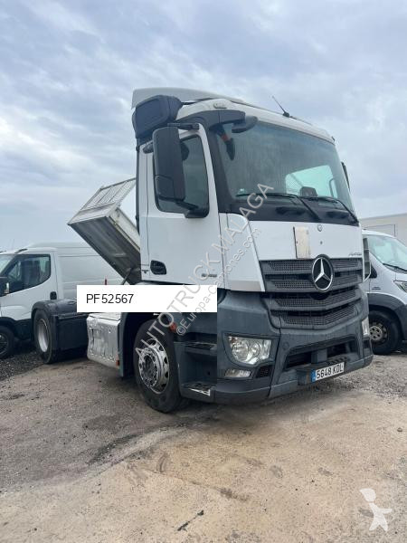 Cabeza tractora Mercedes 1845