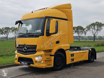 Traktor Mercedes