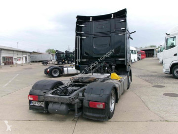 Cabeza tractora DAF
