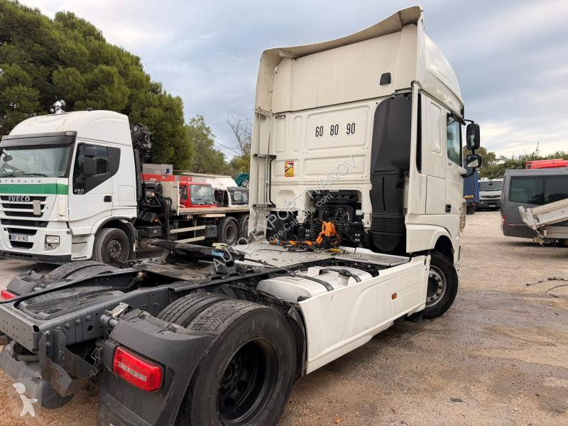 Cabeza tractora DAF 530   PROBLEMA  MOTOR