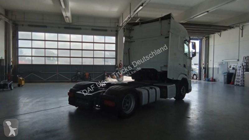 Влекач DAF 530 FT LOW DECK 4X2