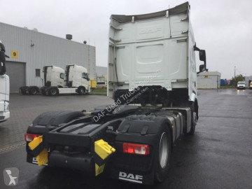 Cabeza tractora DAF