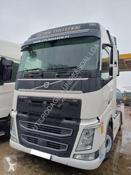 Volvo 460 tractor unit