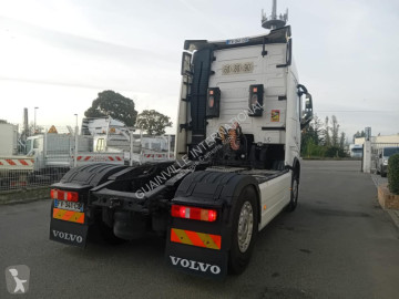 Cabeza tractora Volvo