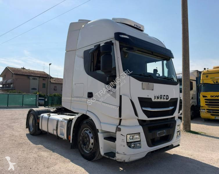 Traktor Iveco 460