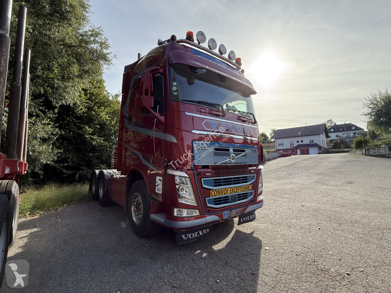 جرار Volvo