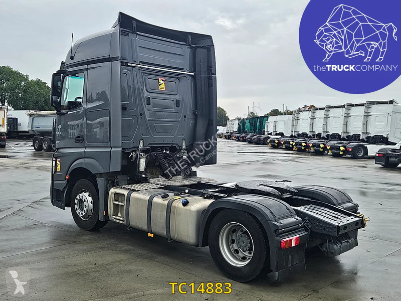 Tracteur Mercedes 1851