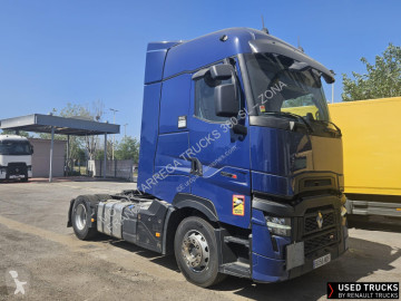 Ťahač nebezpečné produkty Renault