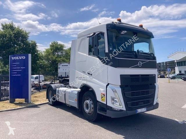 جرار Volvo 500