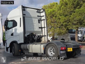 Tracteur produits dangereux / adr Iveco
