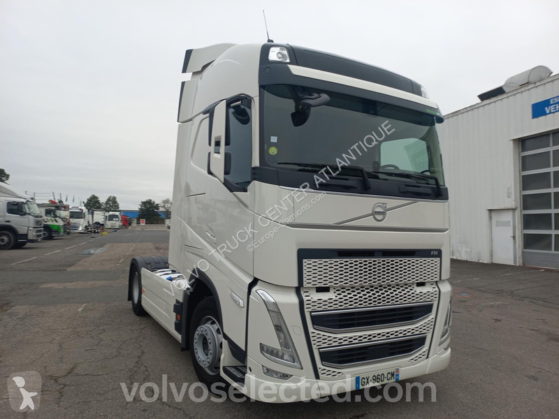 Traktor Volvo 500 ISAVE