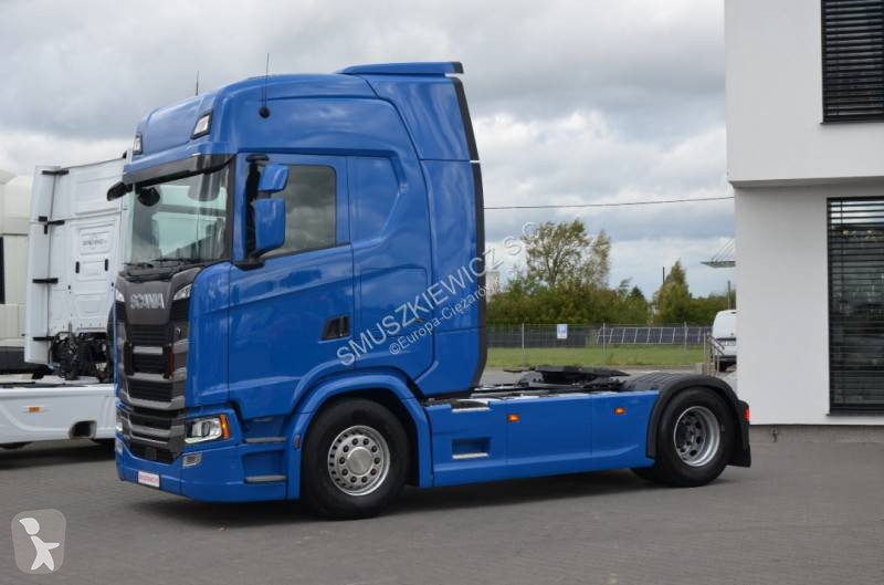 Scania 450 tractor unit