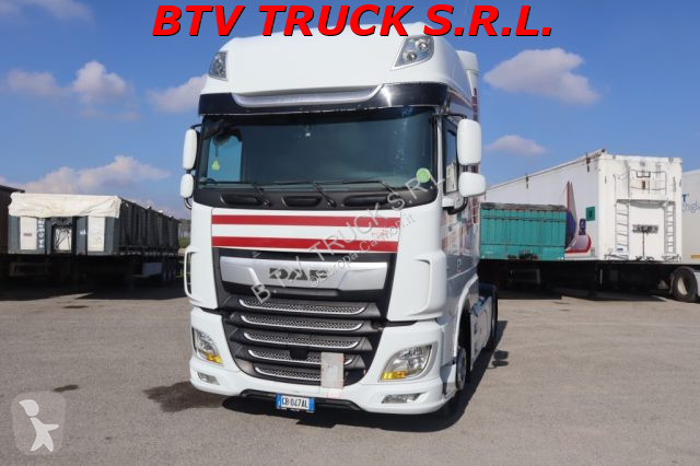 DAF XF tractor unit