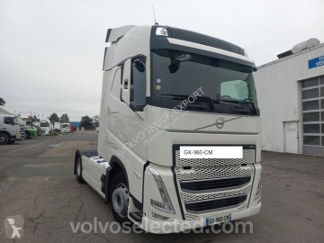 Влекач Volvo