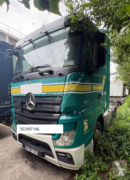 Mercedes 1845 tractor unit