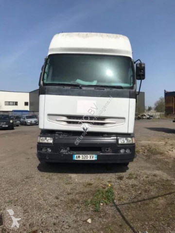 Tracteur Renault