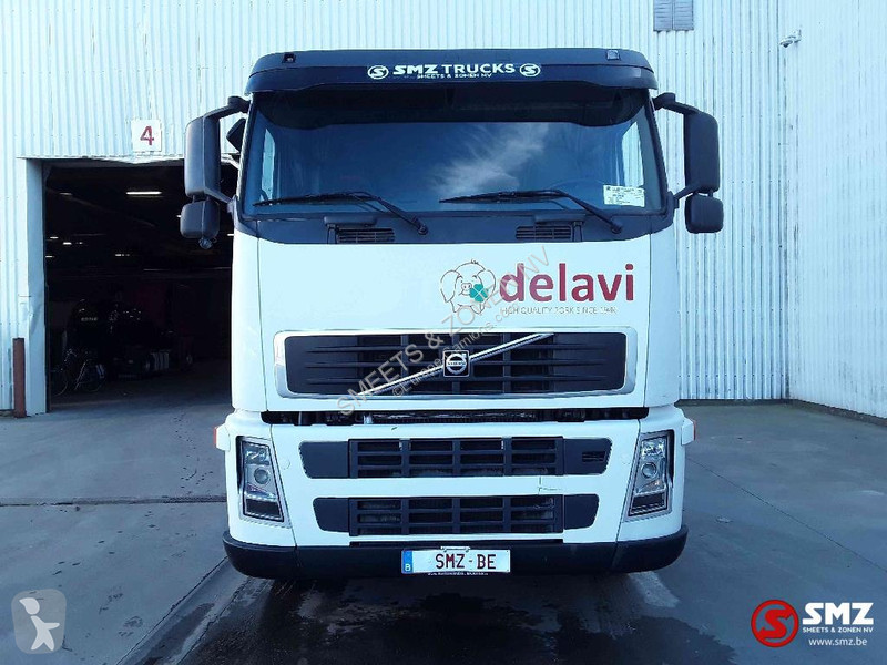 Volvo 420 tractor unit