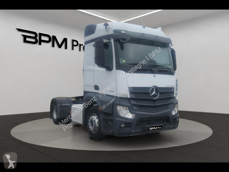 Mercedes II 1842 StreamSpace 2.3m 6 tractor unit
