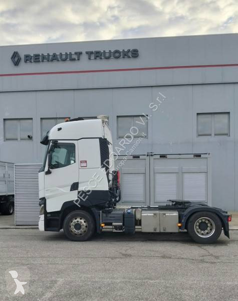 Renault 480 T4X2 E6 tractor unit