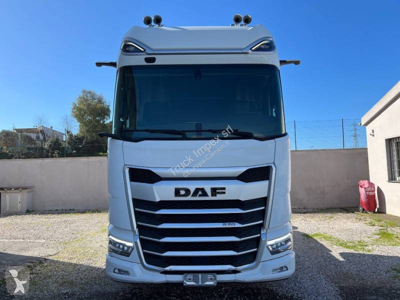 Nyergesvontató DAF 530