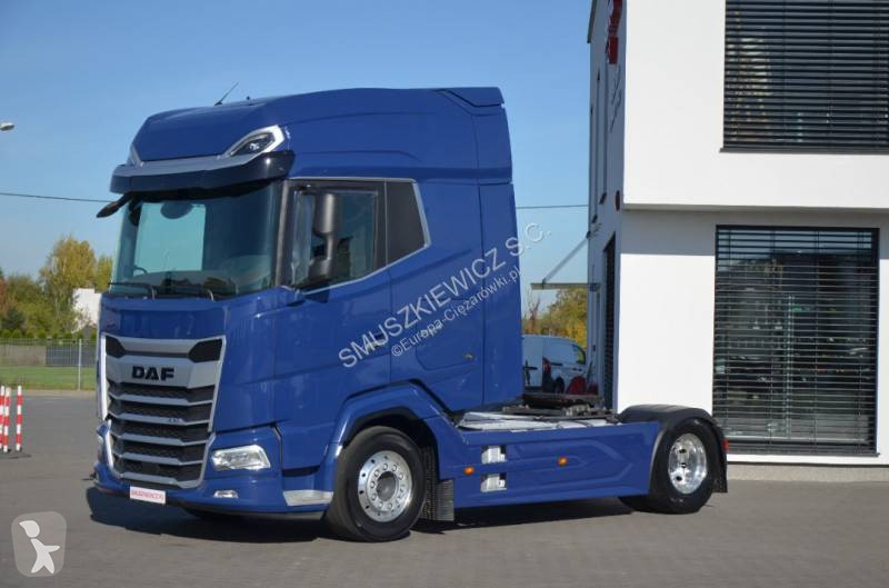 DAF 530 tractor unit