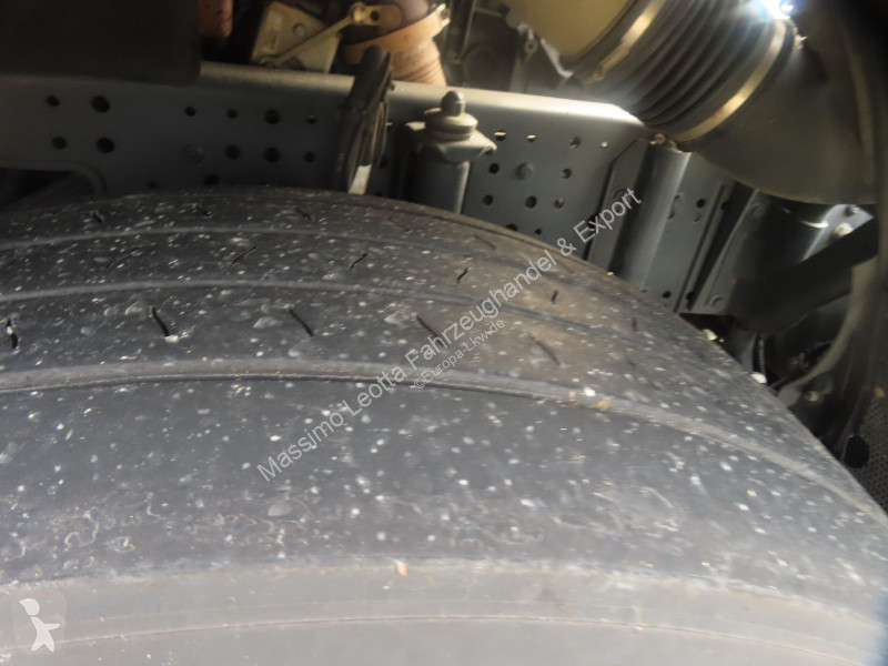 Iveco S-Way 490 Intarder FZ.7 tractor unit
