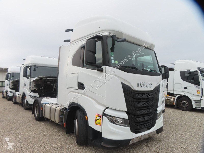 Traktor Iveco S-Way 490 Intarder FZ.31