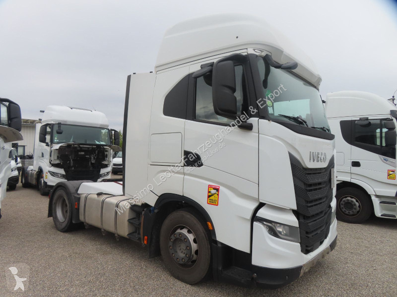 Iveco S-Way 490 Intarder FZ.17 tractor unit