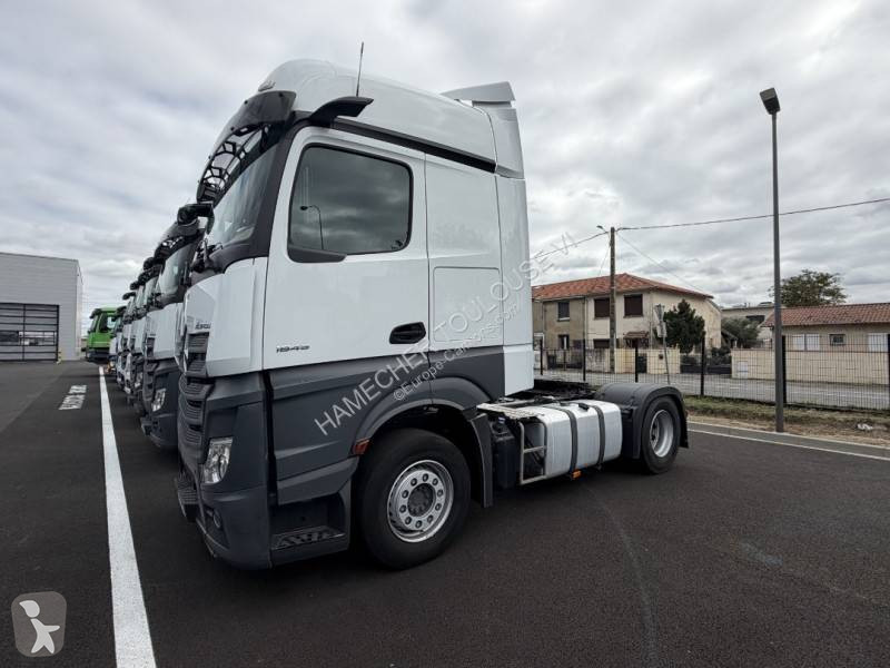 Mercedes 1845 tractor unit