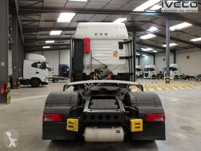 Iveco 460 LNG tractor unit