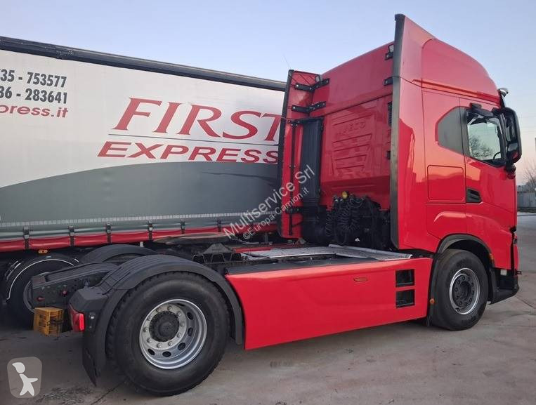 Traktor Iveco 570