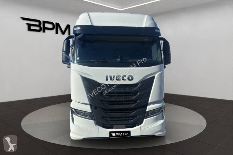 Traktor Iveco 530
