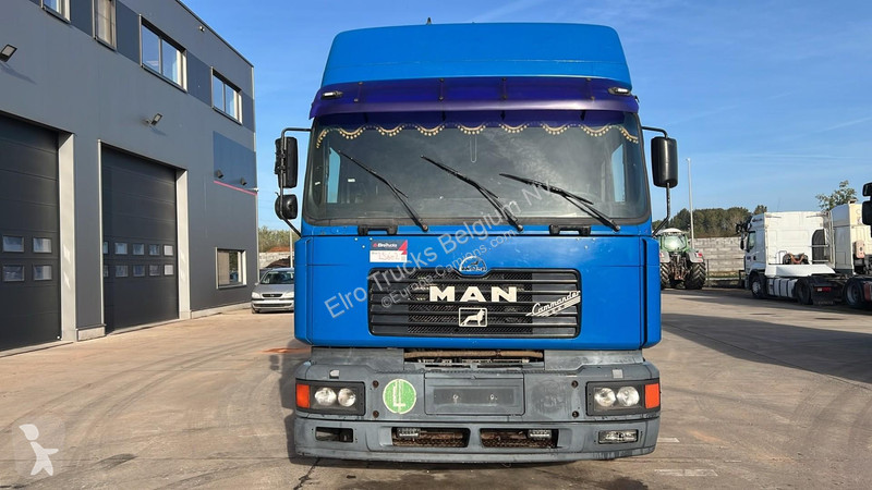 MAN (6 CYLINDER) tractor unit