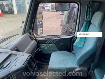 Влекач Volvo